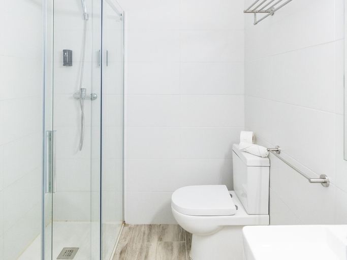 Bathroom 4, Aparthotel Sol Parc, Baleares