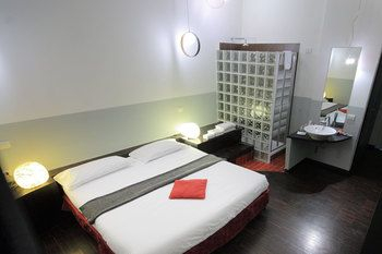 Others 4, Ecce Roma Suites, Roma