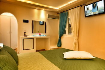 Others 3, Tataki Hotel, South Aegean