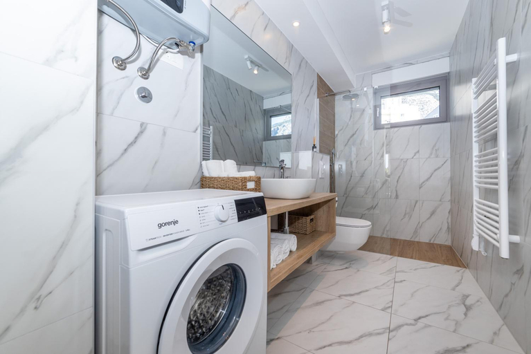 Bathroom 3, Beachfront Apartment Sunset - Residence Srzic, Makarska