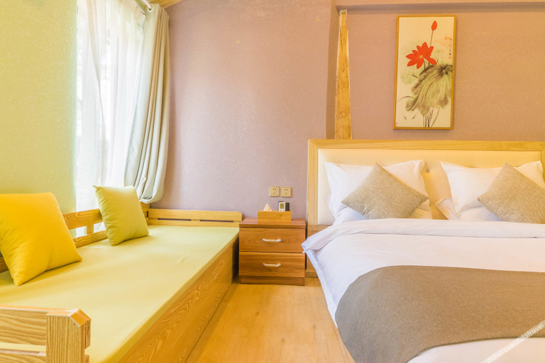 Bedroom 2, Hidden Sunset Inn, Lijiang