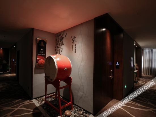 Others 3, Boyu Hotel, Luzhou