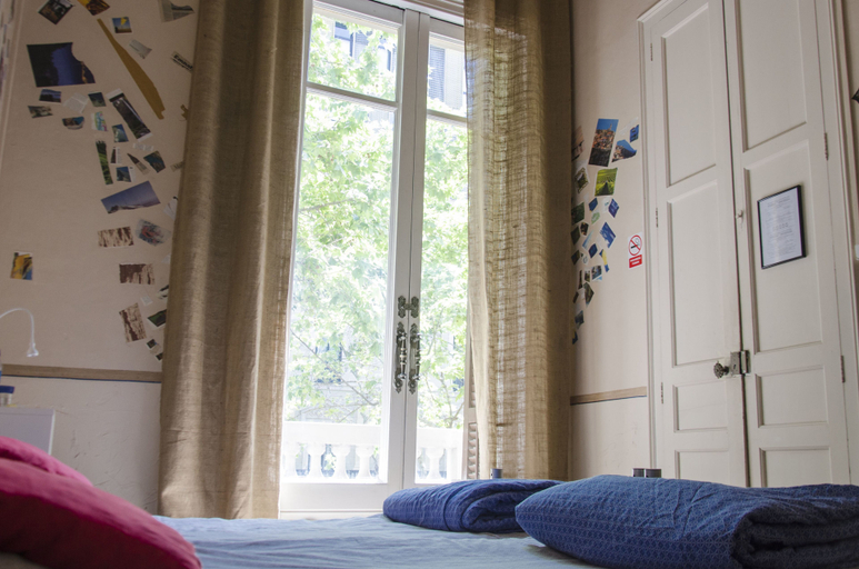Bedroom 2, Bed & Art Barcelona, Barcelona
