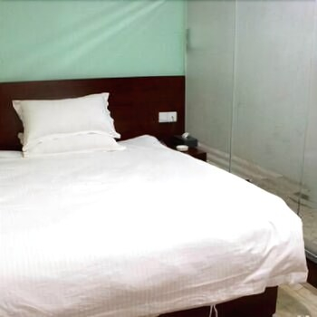 Others 3, Yanjing Hotel, Shenzhen