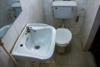 Others 5, Billiard Hotel, Ikorodu