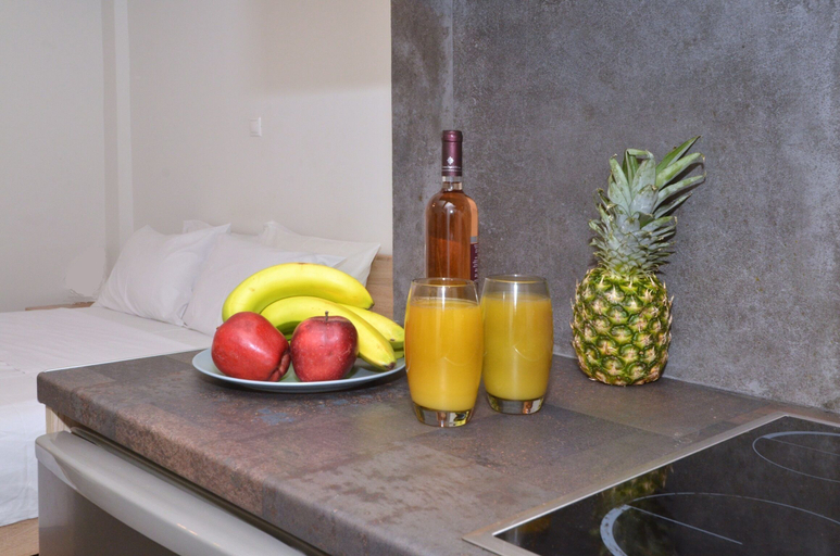 Food & Drinks, Koukaki a minimal studio, Attica