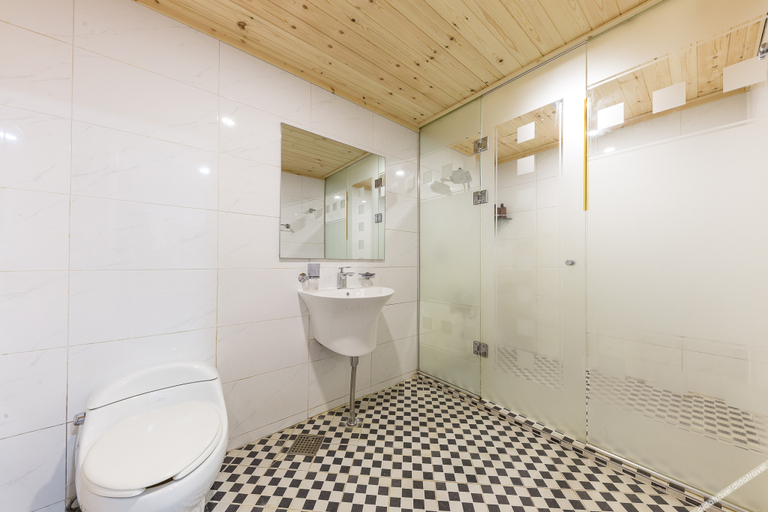 Bathroom 5, Hongseong Sky, Hongseong