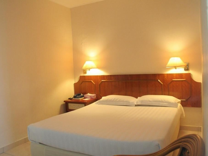 Bedroom 5, Pacific Orient Hotel, Miri