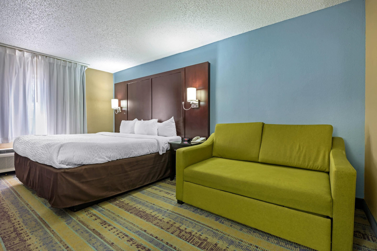 Bedroom 3, Clarion Hotel Conference Center Lexington North, Fayette