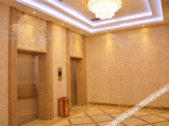 Others 4, Royal Hotel, Yunfu
