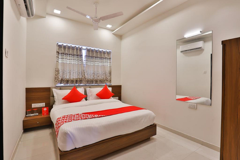 Others 5, Hotel the S.G., Ahmadabad
