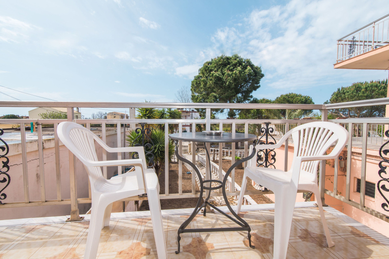 Others 5, Southgate, Ionian Islands