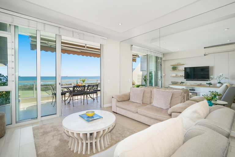 Others 5, Dolphin Beach H106, City of Cape Town
