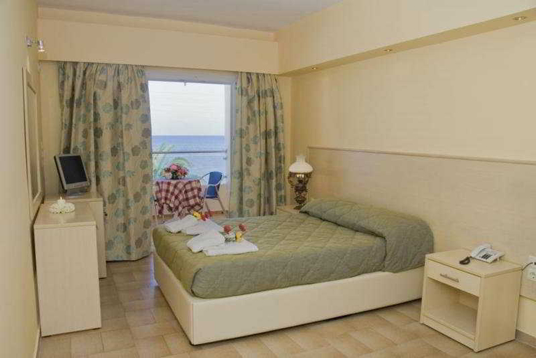 Others 4, Hotel Coral, Ionian Islands
