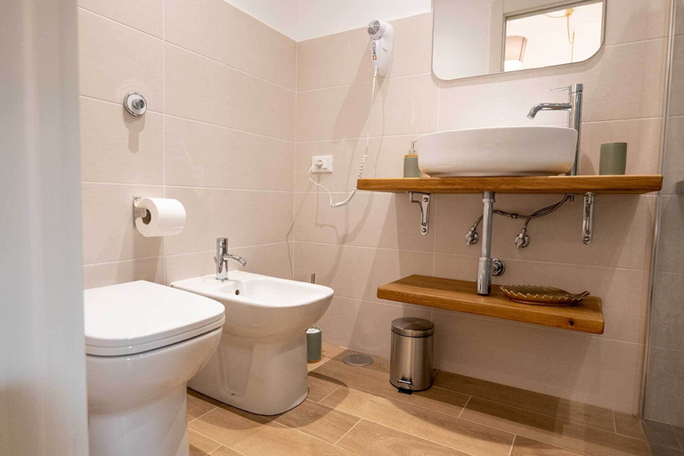 Bathroom 2, Smart Guesthouse, Rome