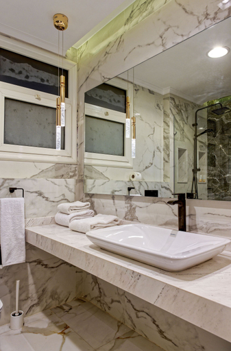 Room 5, Vesta - Luxury Nile View APT - 2BR - Maadi III, Giza