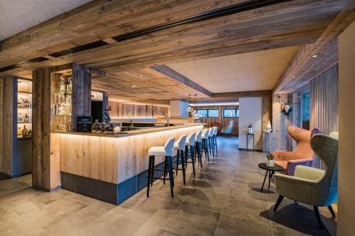 Others 2, Hotel Laurin, Bolzano
