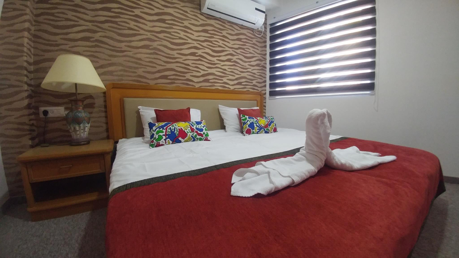 Others 2, City Suites