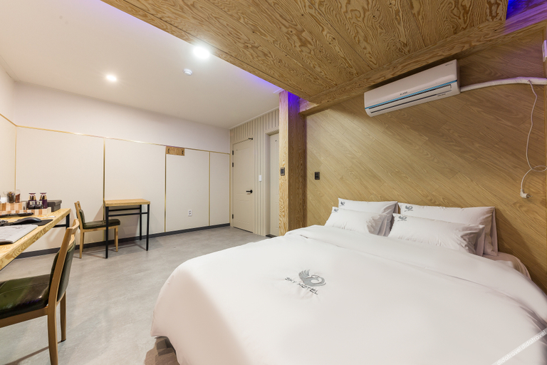 Bedroom 4, Hongseong Sky, Hongseong