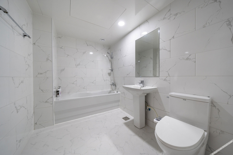 Bathroom 5, Hwaseong (Hyangnam) Neukkim, Hwaseong
