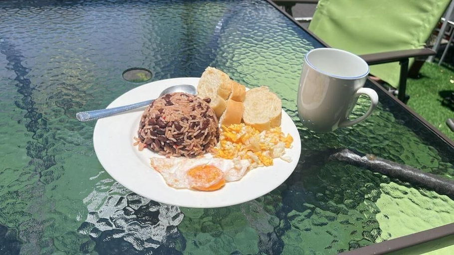Food & Drinks 3, Airport SJO5 min -Marianas Apartments, Alajuela