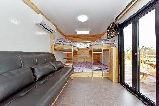 Others 3, Olla caravan pension, Haeundae