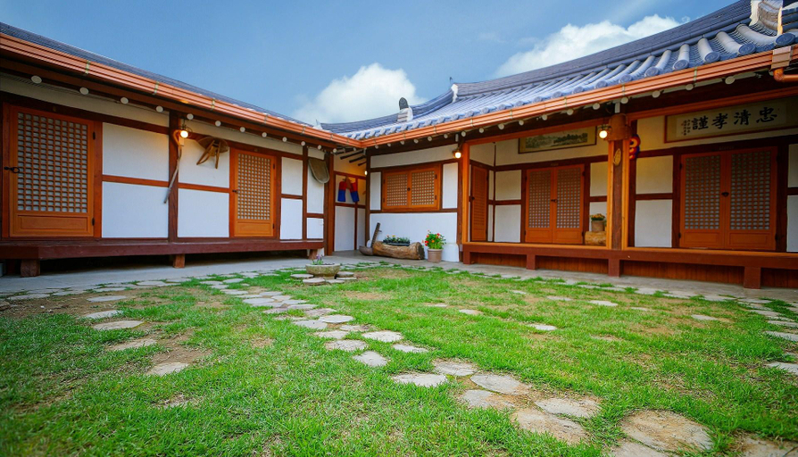 Others 5, Hanulgiwa Hanok Stay, Jeonju