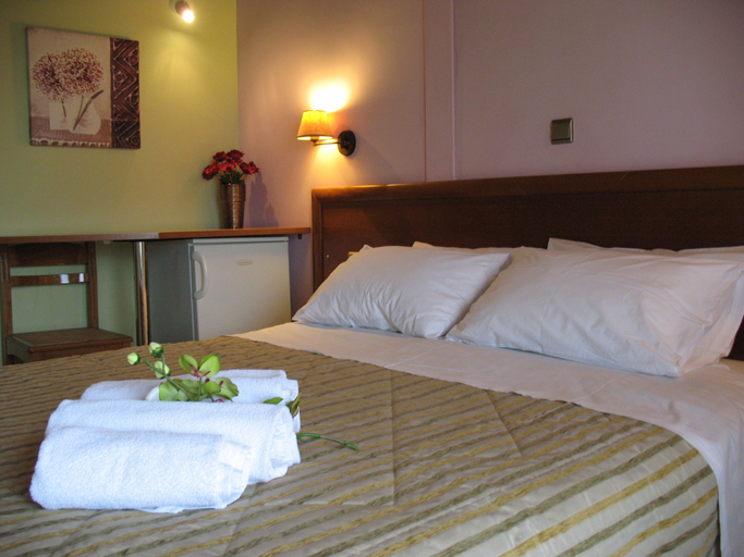 Bedroom 3, Prigipikon Suites & Lofts, Central Greece