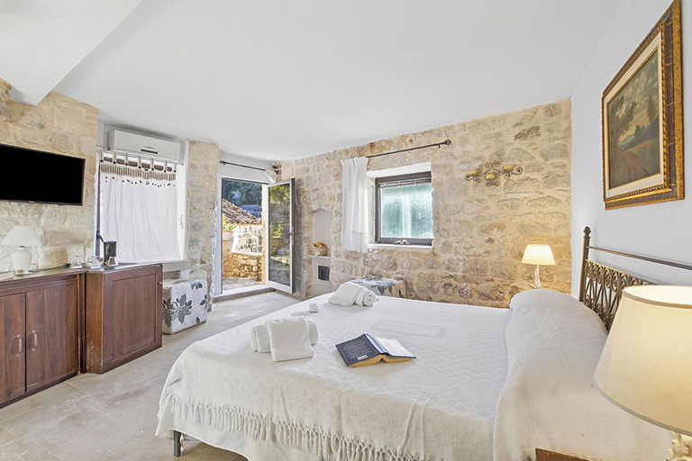 Room 3, Borgo Hedonè, Ragusa