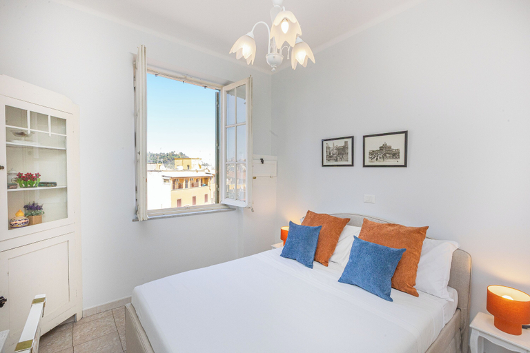Bedroom 3, Rental In Rome Sistina View Terrace Apartment, Roma