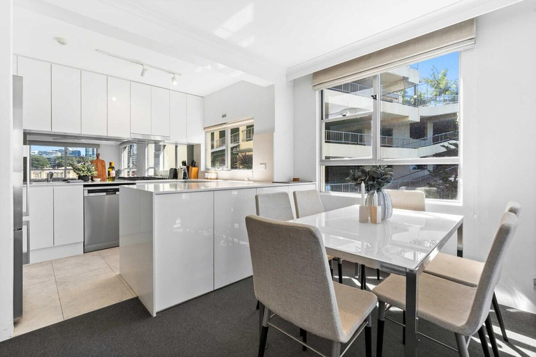 Others 5, Sydney Harbourside Apartment, Sydney