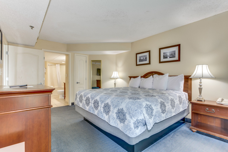 Others 1, Corner Glass Units With Spectacular Ocean View, Horry