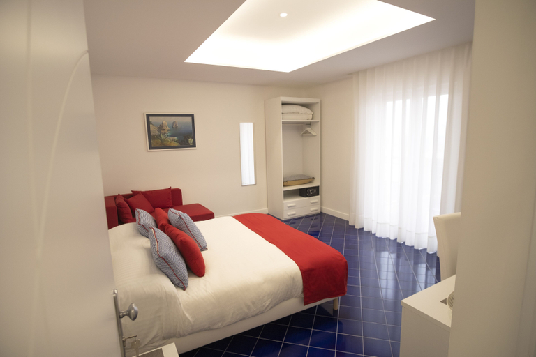 Bedroom 2, DOMUS SOLE, Napoli