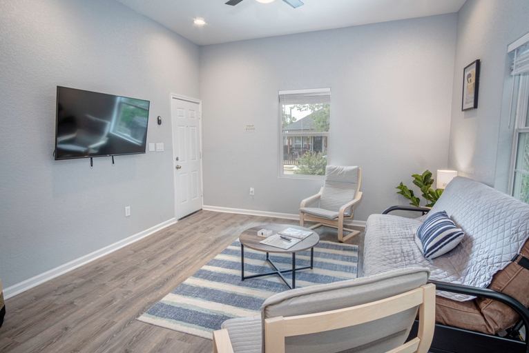Others 5, Cozy and Lovely 2BR 2BA Apt#a Near Lively Downtown, Bexar