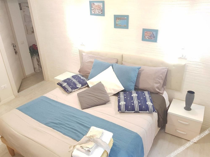 Bedroom 2, Il Quadrifoglio, La Spezia