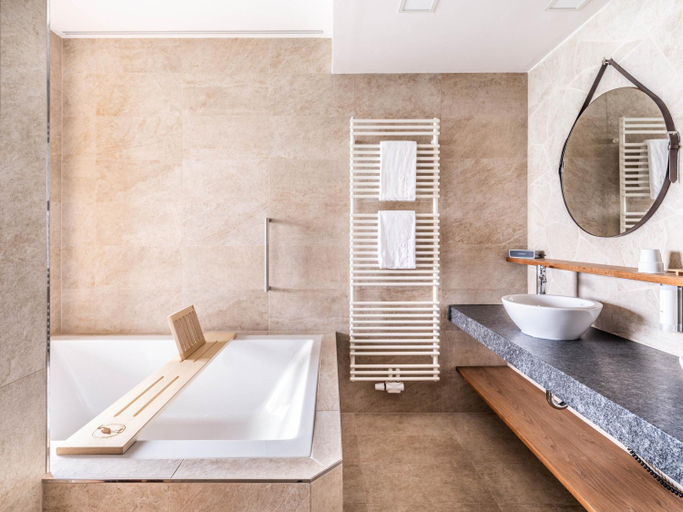 Bathroom 3, St. Martins Therme & Lodge, Neusiedl am See