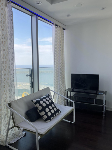 Living area 2, City View Suites - Near CN Tower, Toronto