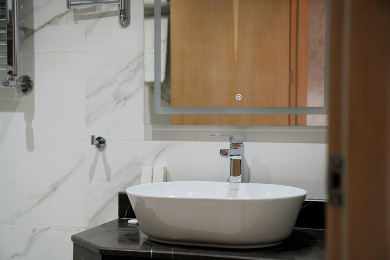 Bathroom 5, Iris Hotel Baku, Baku