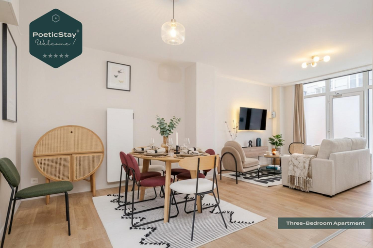 Others 3, PoeticStay - Montmartre - Dunkerque, Paris