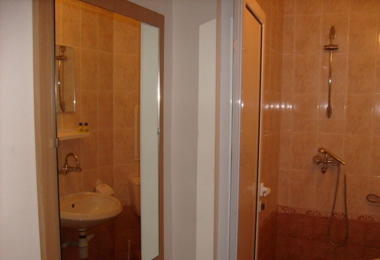 Bathroom 3, Hotel Sorbona, Varna