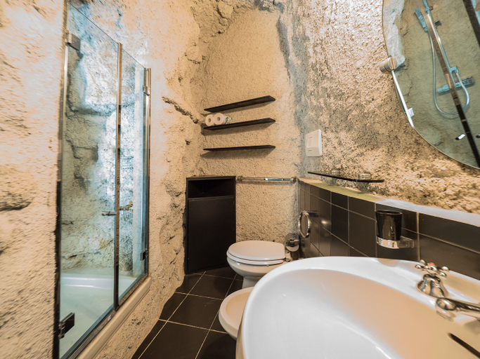 Bathroom 3, La Casa del Gigante Luxury Collection, La Spezia