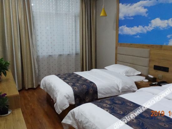 Others 3, TongXiang Hotel, Pingliang