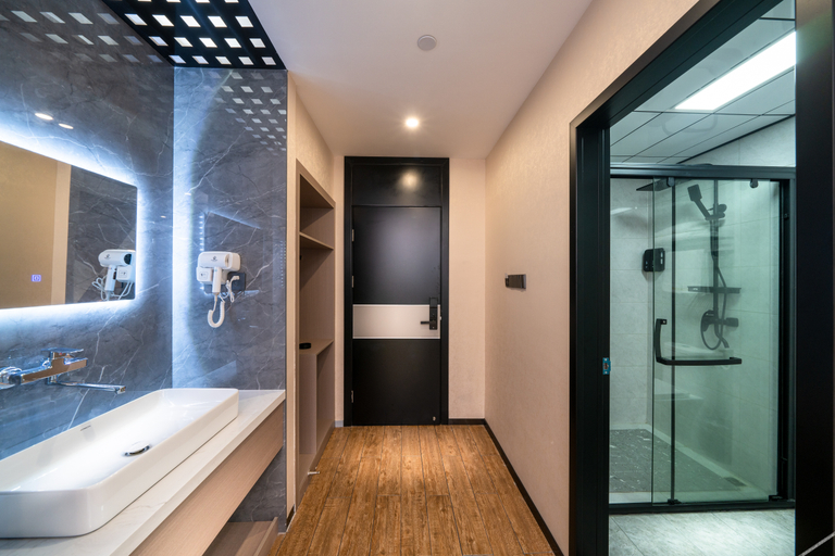Bathroom 3, MY E-sports Hotel (Wuhan Optics Valley 2nd Road Engineering University Eastern District Branch), Wuhan