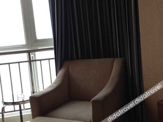 Others 2, Holiday Inn, Zhumadian