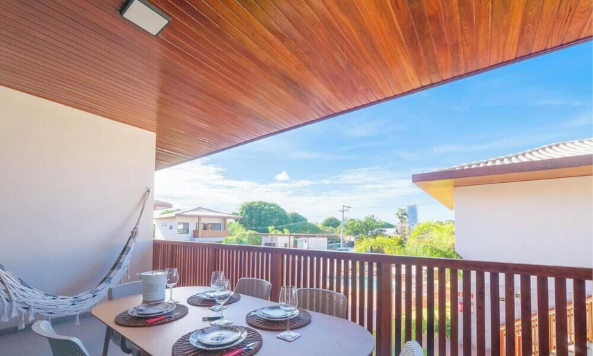 Outdoor dining 2, Apt in Condo w/ Pool 140m From the Beach Vii0107, Camaçari