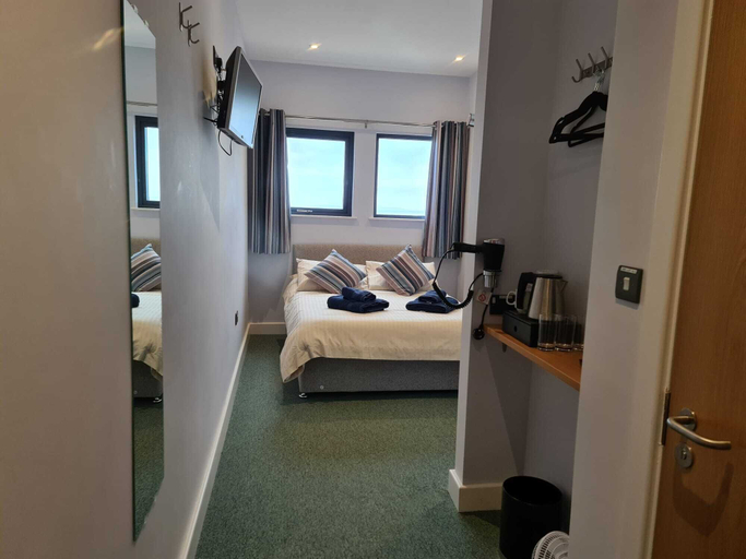 Others 3, Ocean Cabins - Saundersfoot, Pembrokeshire