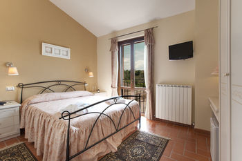Others 4, Resort Umbria Spa, Terni