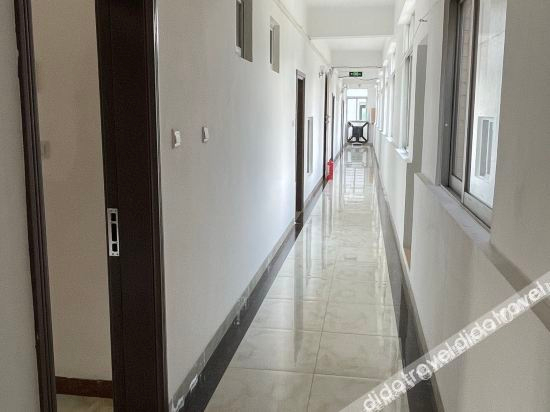 Others 2, New City Hotel, Jiangmen