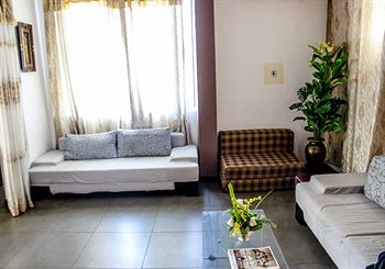 Living Area 3, Maxlot Hotel, Accra