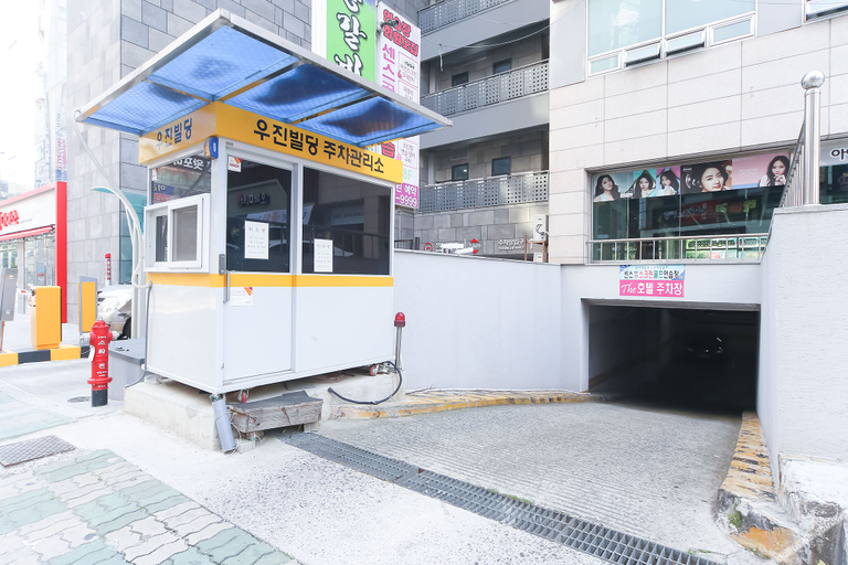 Exterior & Views 2, The Hotel Changwon, Changwon